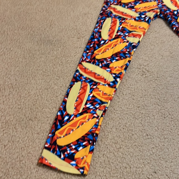 LuLaRoe Hot Dog Print OS Size 0-10 Leggings BBQ 4th of July Americana Fireworks - Picture 10 of 11